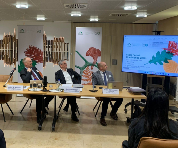 Generalversammlung zum 20-jährigen EUSTAFOR-Jubiläum Generalversammlung zum 20-jährigen EUSTAFOR-Jubiläum